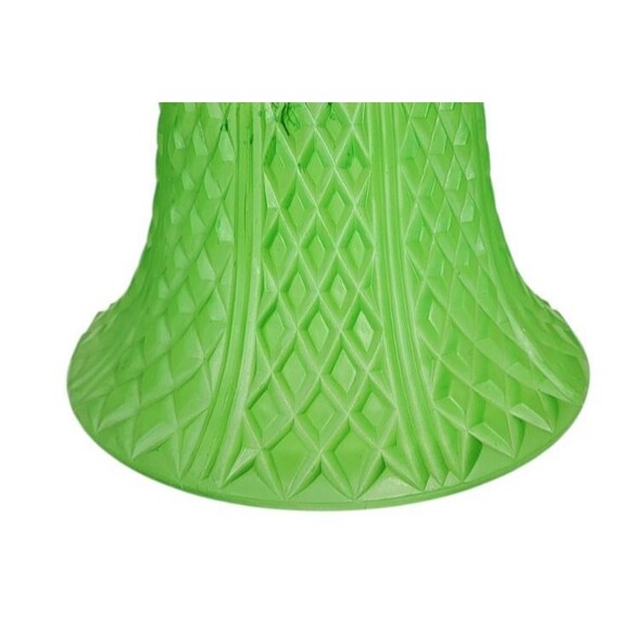 Vintage 30s Art Deco MCM Green Frosted Diamond Cut Glass Clip-On Bell Lampshade - Picture 9 of 9